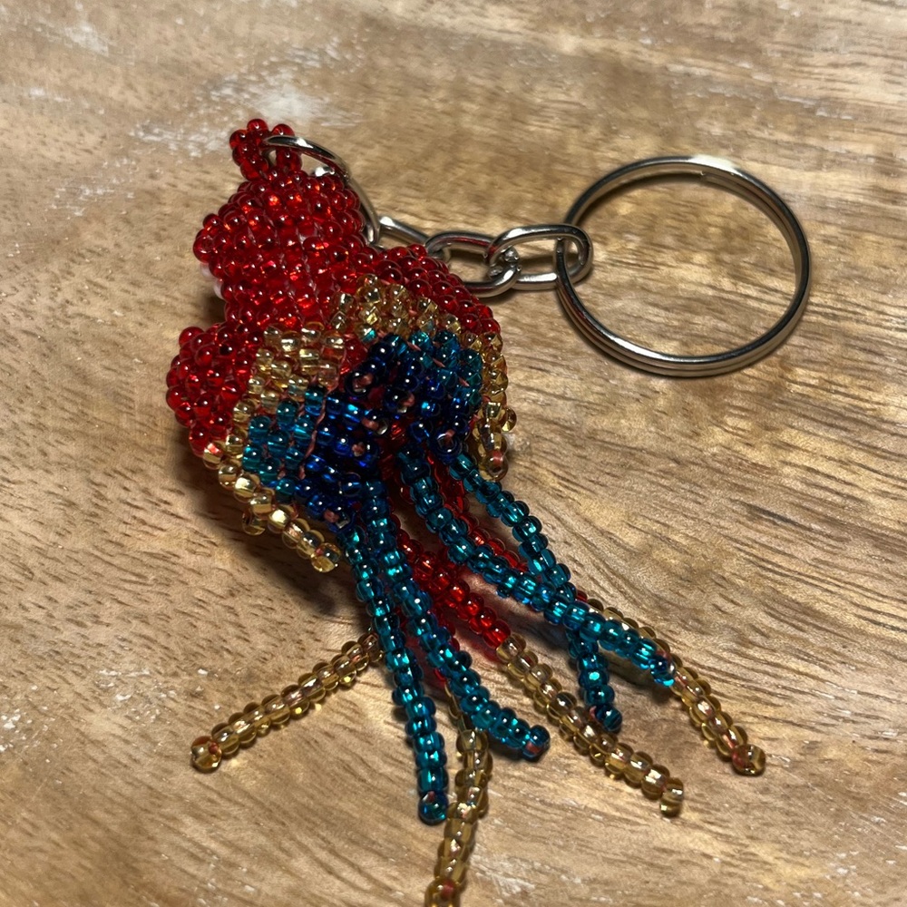 Handmade Beaded Parrot Bird Keychain - Picture 5 of 9